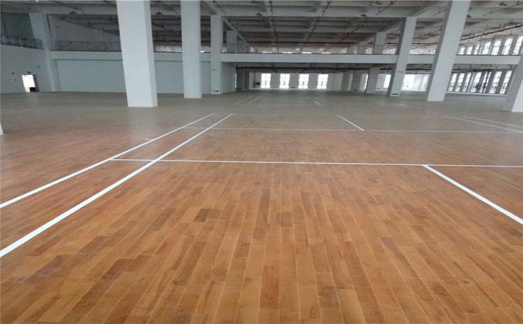 拼接板體育館實木地板哪個品牌好？