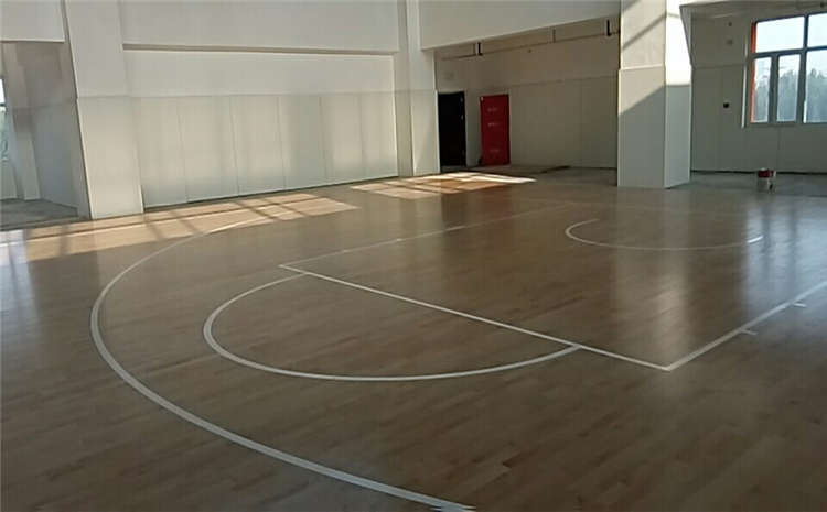 柞木木地板籃球場怎么維修?